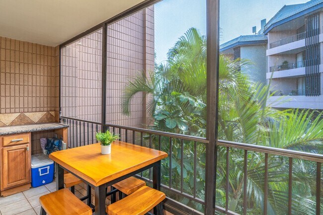 Foto del edificio - Furnished, One Bedroom/One Bathroom, Ocean...