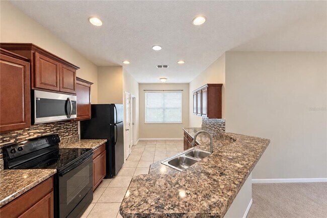 Building Photo - 152 Highland Meadows Ave