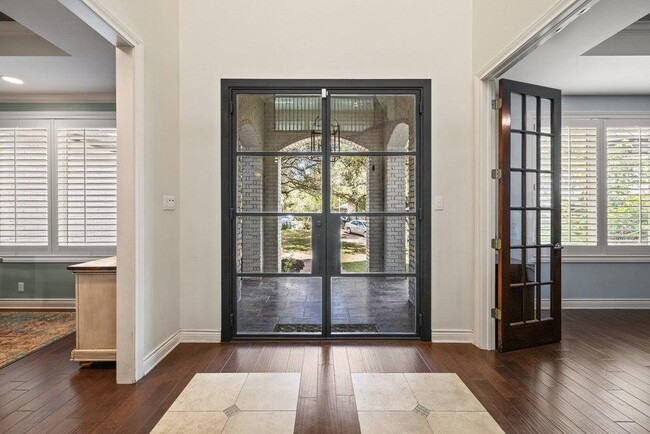 Foto del edificio - 1213 Grosvener Ct