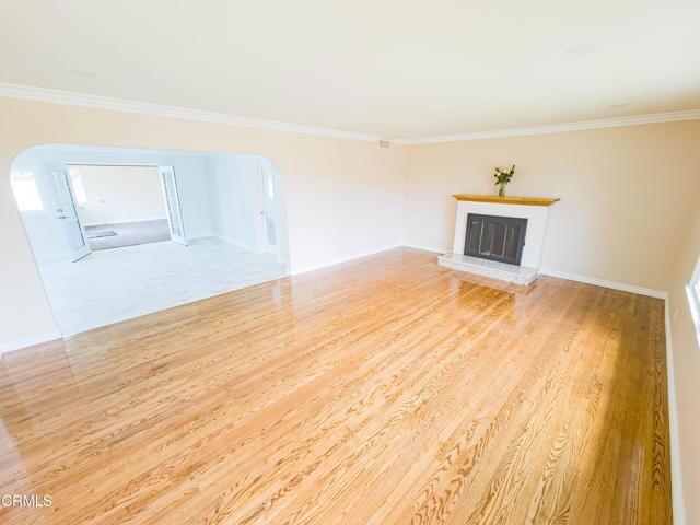 Building Photo - 861 E Juanita Ave
