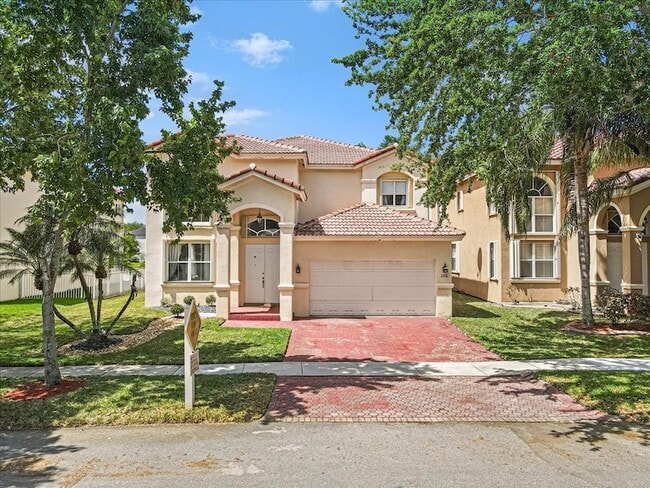 Photo - 2316 SW 127th Ave House