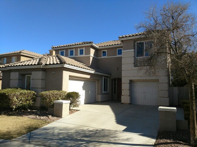 Building Photo - 4 bedroom 3 bath 3 car garage Summerlin