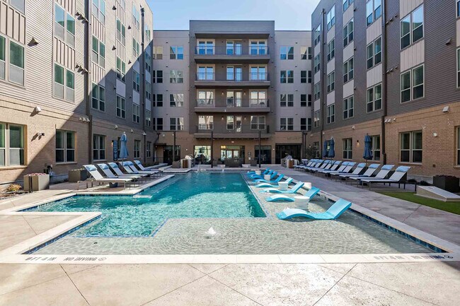 Foto del edificio - The Flynn at Live Oak