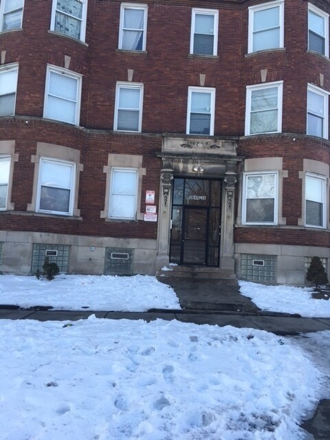 Primary Photo - 5940 S Calumet Ave