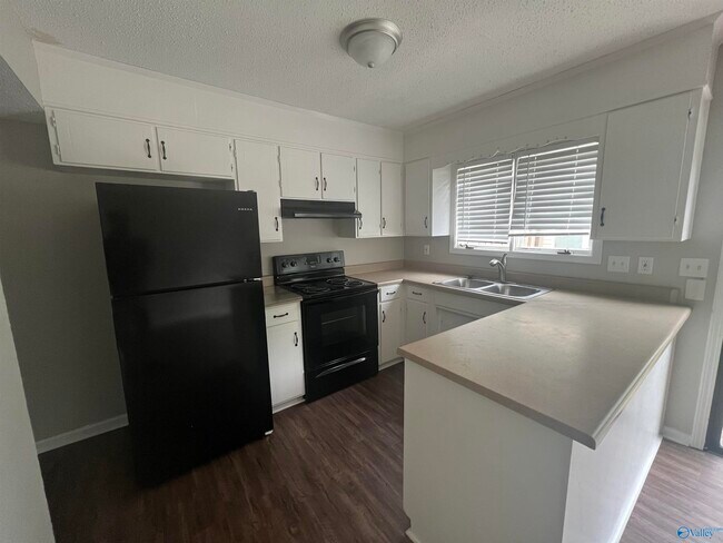 Foto del edificio - 9007 Mahogany Row SE