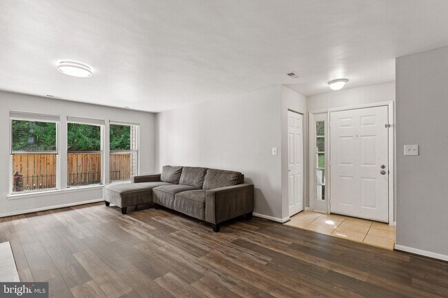 Foto del edificio - 13212 Meander Cove Dr