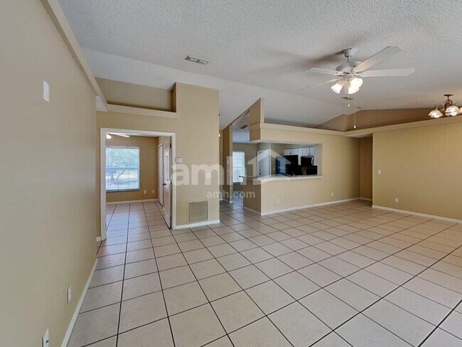 Building Photo - 12301 Woodglen Cir