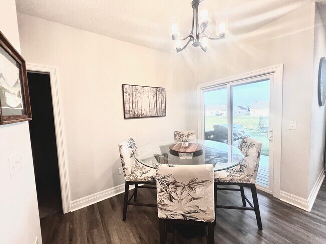 Foto del edificio - 5428 N St Paul Ct