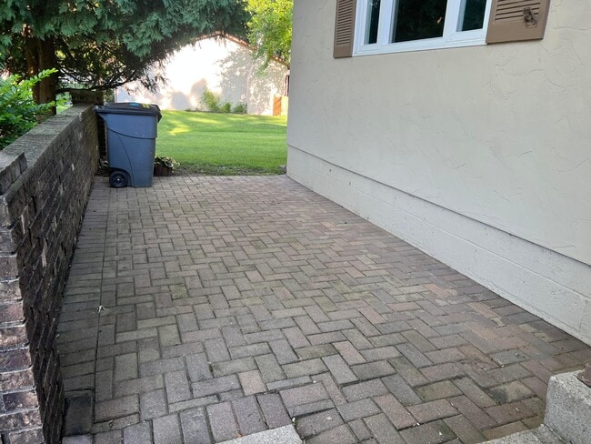 Building Photo - 316 Finstock Way