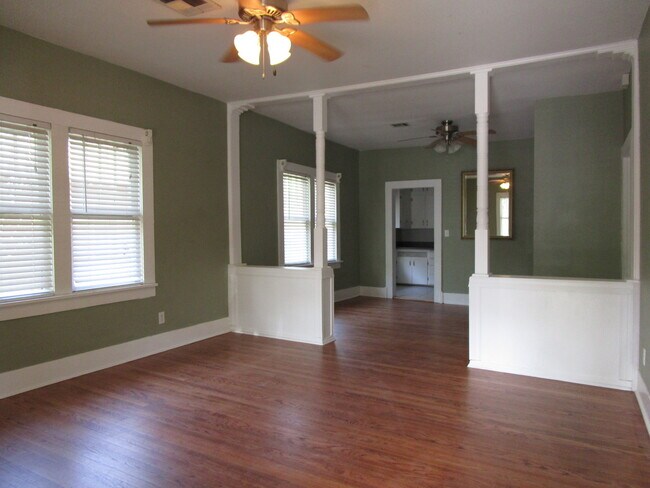 Foto del edificio - (2) Bed/(1) Bath + Study Avail NOW! Close to Core Norman and OU!