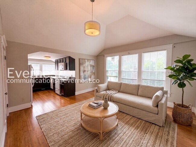 Foto del edificio - 801 Willow St