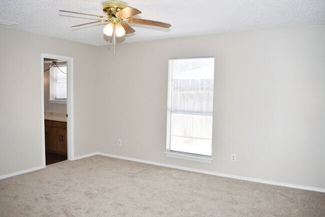 Foto del edificio - Great 4-2-2 in North Richland Hills, Bridv...