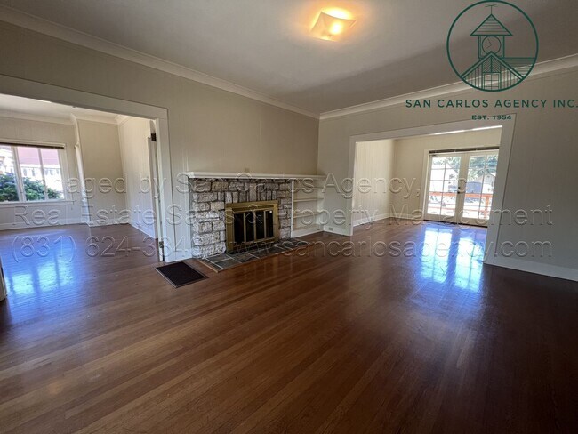 Building Photo - Two Bedroom Home Adjacent to Asilomar