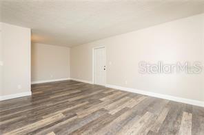 Foto del edificio - 8209 Sun Spring Cir
