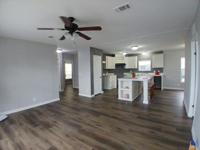 Foto del edificio - 13613 Wesleyan Blvd