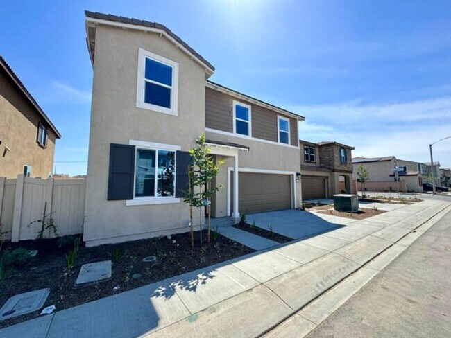 Building Photo - BRAND NEW 4 bedroom Murrieta home availabl...