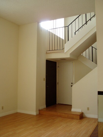 Building Photo - 417 N Jackson St