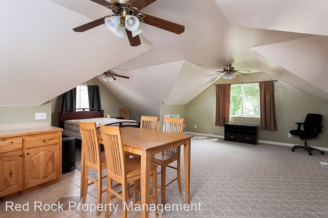 Building Photo - Studio, 1 bath House - 162 S 200 W