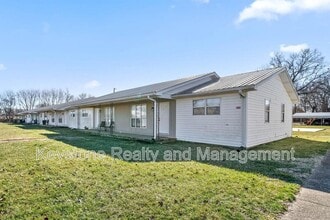 Building Photo - 0 306 Thompsonville Ln