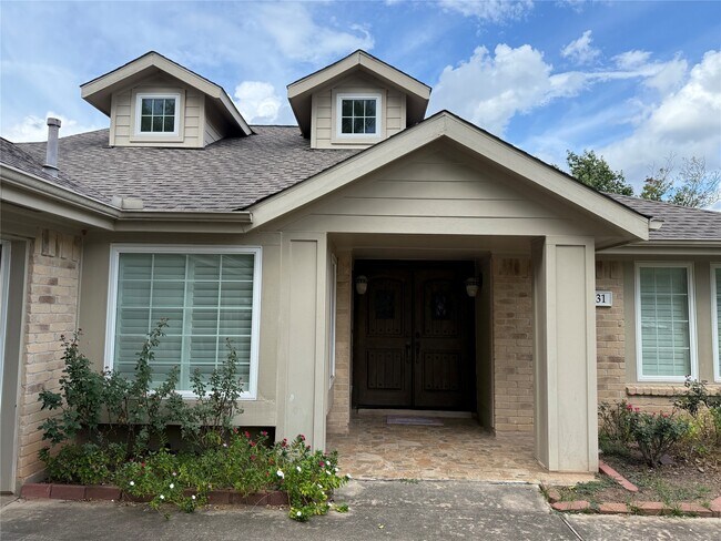 Building Photo - 2131 Greencove Ln