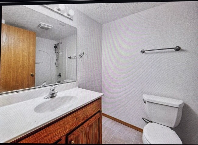 Building Photo - New Property!!