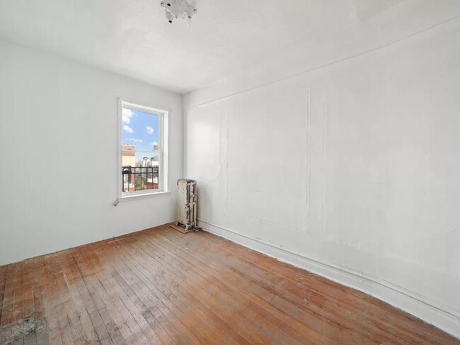 Foto del edificio - 374 S 2nd St