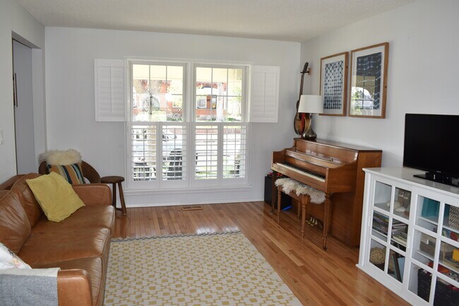 Foto del edificio - 2828 Perry St