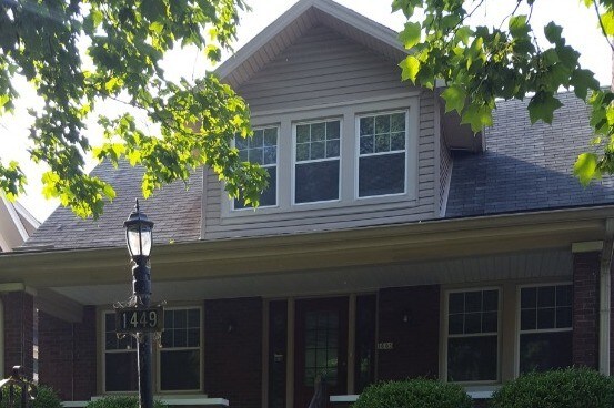 Frente de la casa - 1449 Goddard Ave
