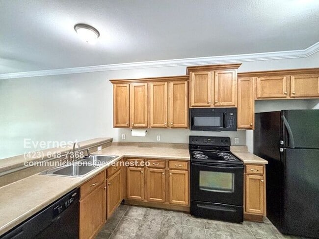 Building Photo - Charming 2-Bedroom Townhome Retreat in Coz...