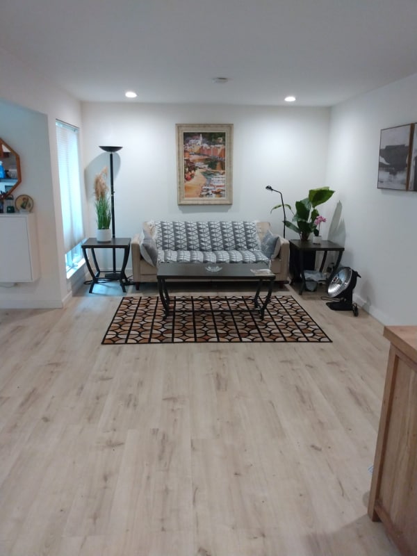 Primary Photo - 2800 Laguna Cir