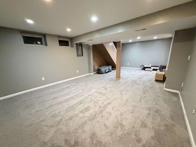 Photo - "Charming Cincinnati Home: 3 Beds, 3 Baths, and a Spacious Finished Basement at 11884 Hamden Drive!"