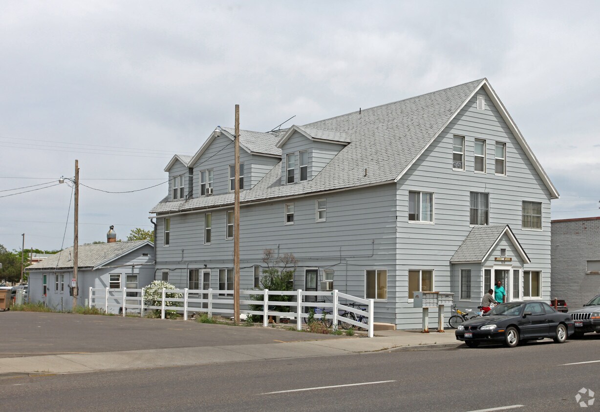 Foto principal - 151 2nd Avenue East