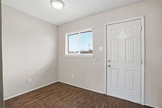 Building Photo - 1116 Hanover St