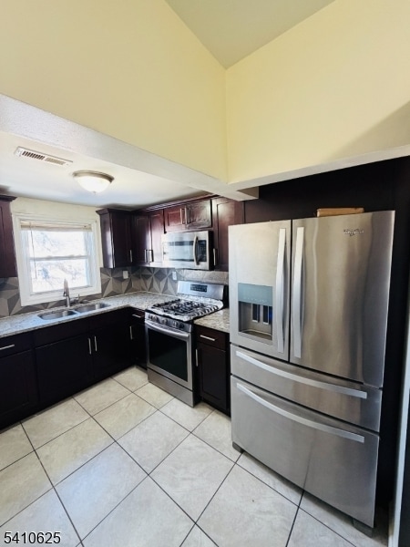 Building Photo - 7 Kling St