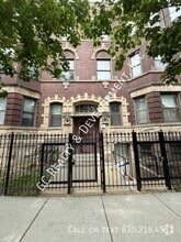 Building Photo - 2548 W Washington Blvd