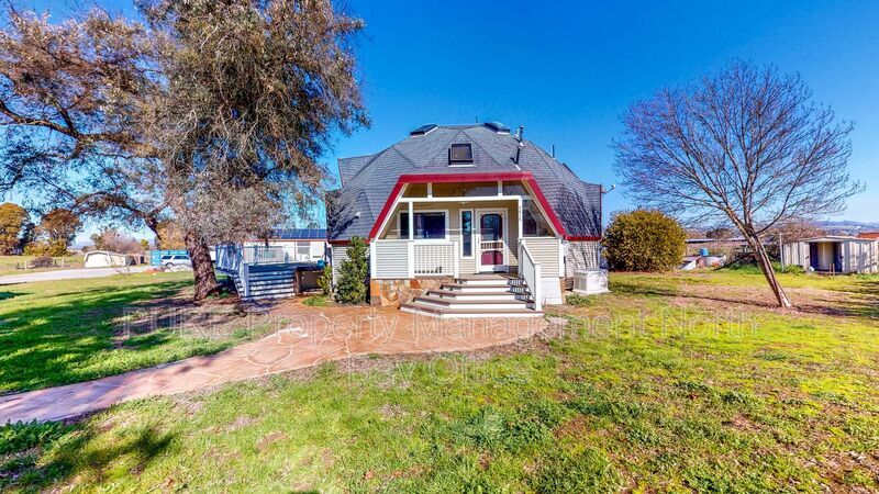 Primary Photo - 2615 Alton Ln