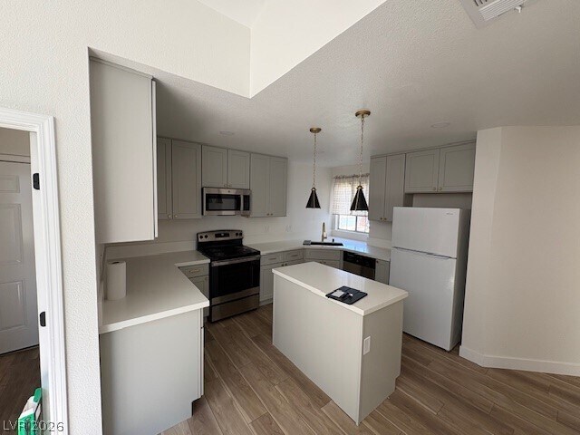 Foto del edificio - 6413 Morley Ave
