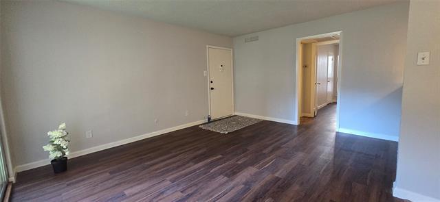 Foto del edificio - 12830 Midway Rd