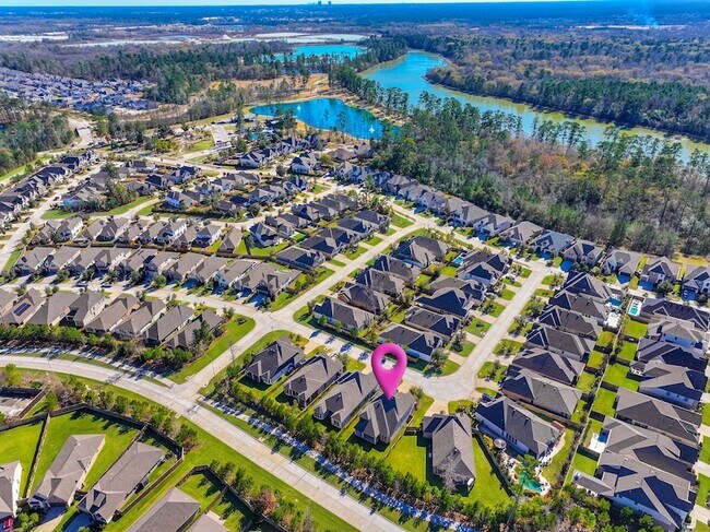 Foto del edificio - 662 Lost Maples Bend Ln