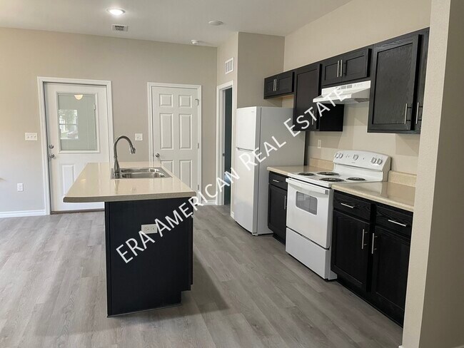 Foto del edificio - 709 Robinson Ave E