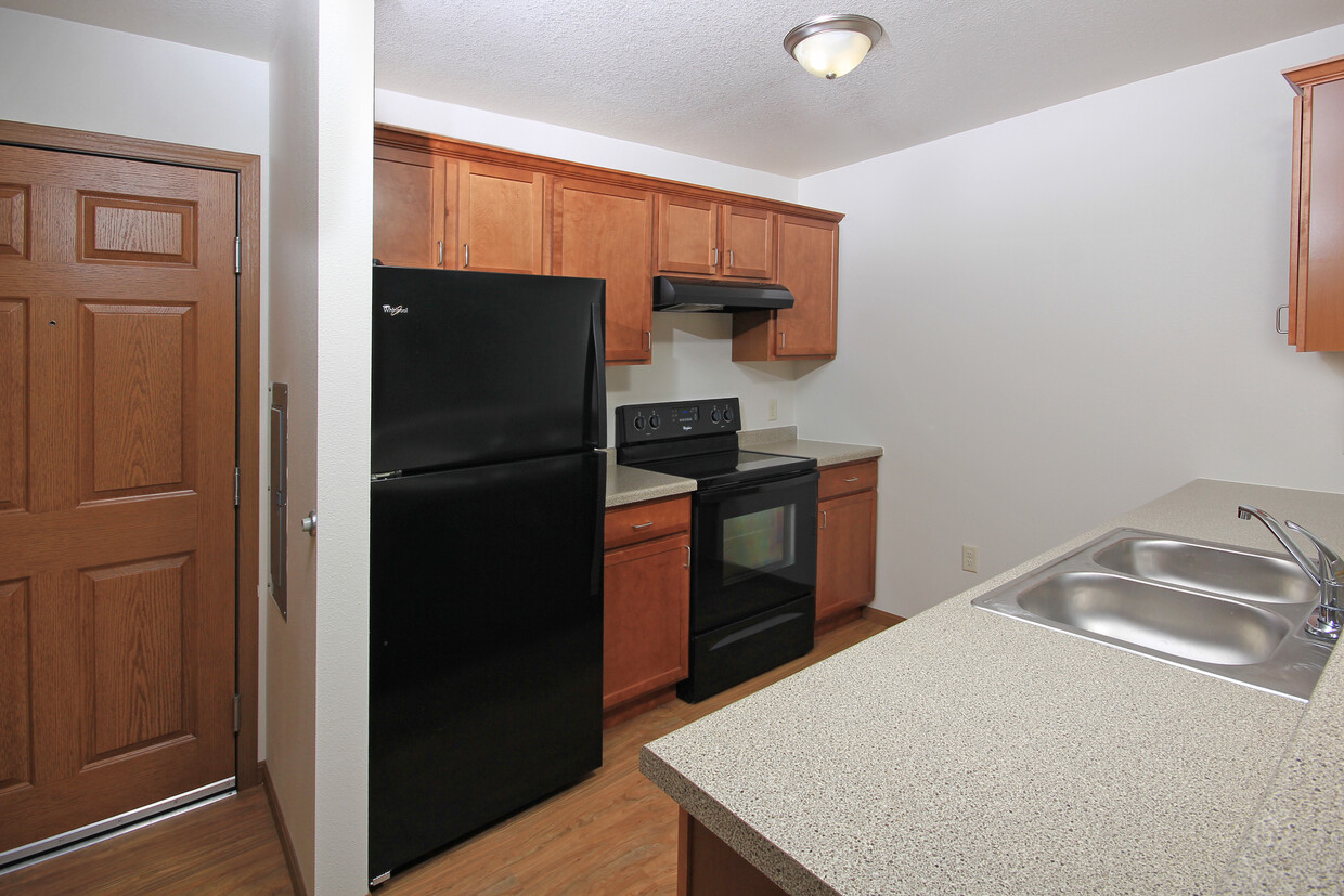 Cedar Pointe Estates Apartments - Apartments in Bemidji, MN ...