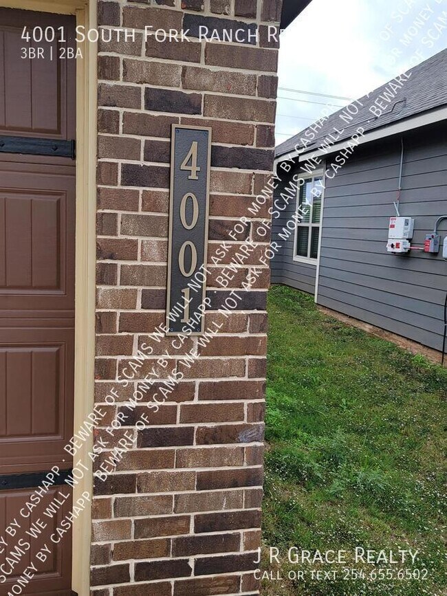 Foto del edificio - 4001 S Fork Ranch Rd