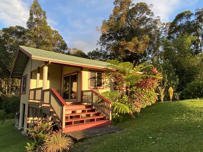 Foto del edificio - 36-808-808 Spencer Rd
