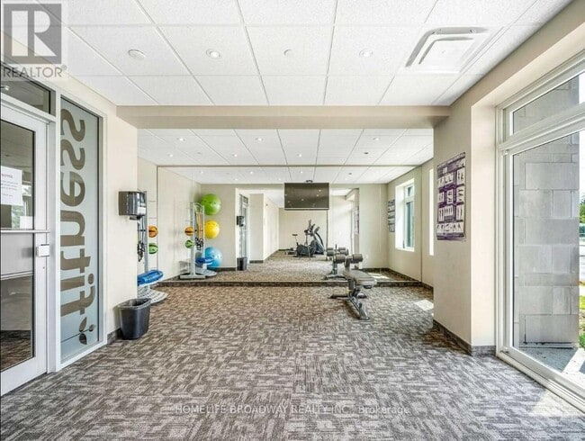 Building Photo - 7768-7768 Kennedy Rd