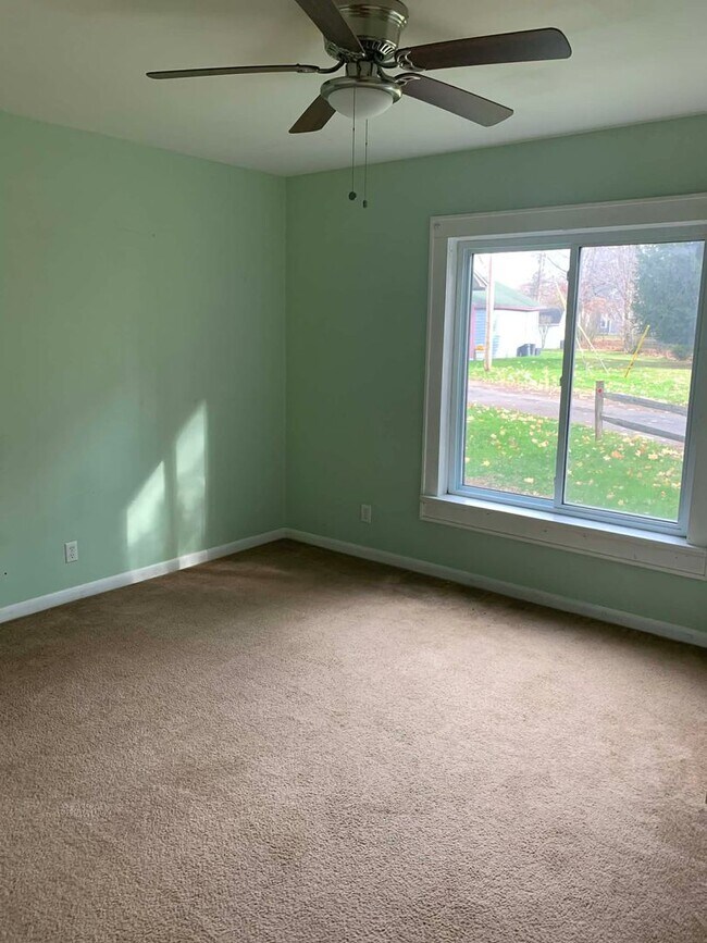 Foto del edificio - 1104 Anderson Ave