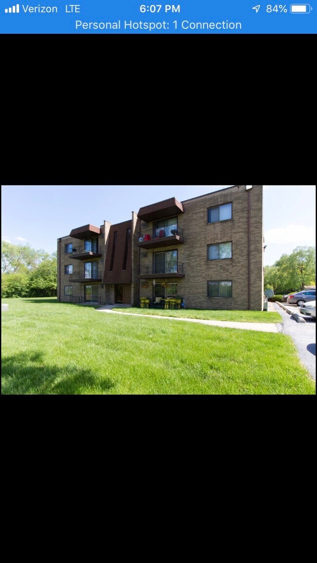Foto del edificio - 647 N Carroll Pkwy
