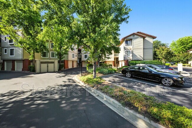 Foto del edificio - 3393 Smoketree Commons Dr