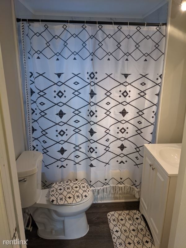 Foto del edificio - 3 br, 1 bath House - 3405 Hickory St