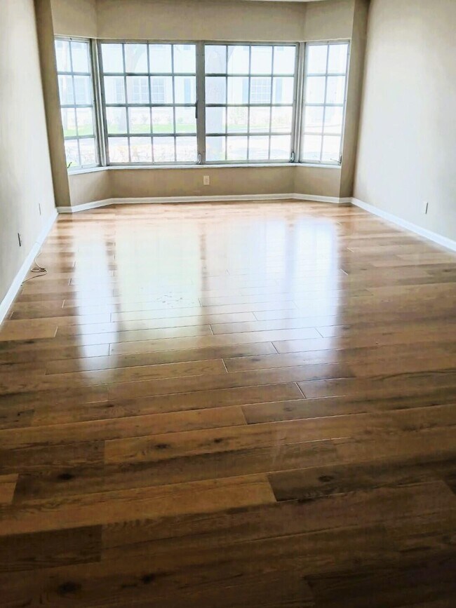 Foto del edificio - 2180 NE 67th St