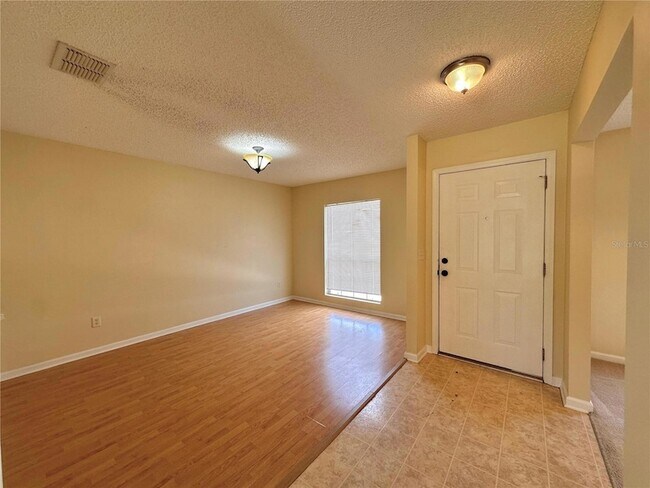 Foto del edificio - 89 Berkshire Ln
